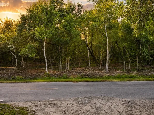 1 County Road 647, Guy, TX 77444