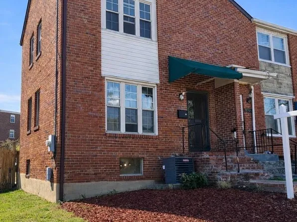 5722 Chillum Pl NE, Washington, DC 20011