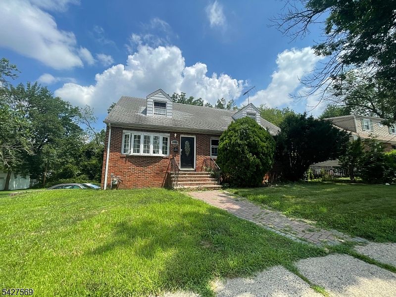 1st image of 1065 Sayre Rd