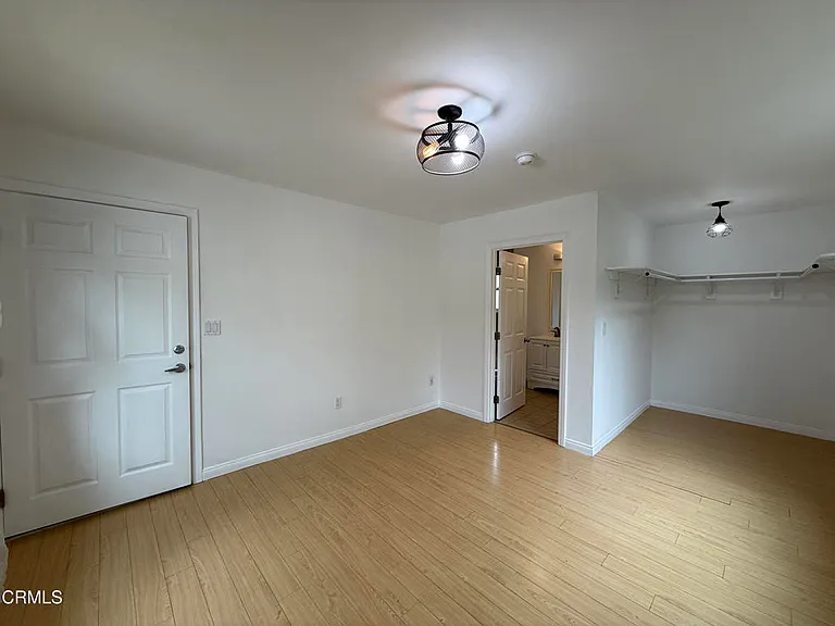 748 N La Jolla Ave #1/2 — Photo 6