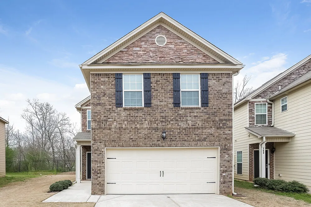 3 bed, 2.5 bath, 1741 sqft, $2,900 — Photo 1