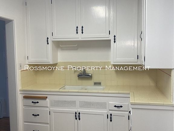 5th image of 1939 N Hollywood Way APT B