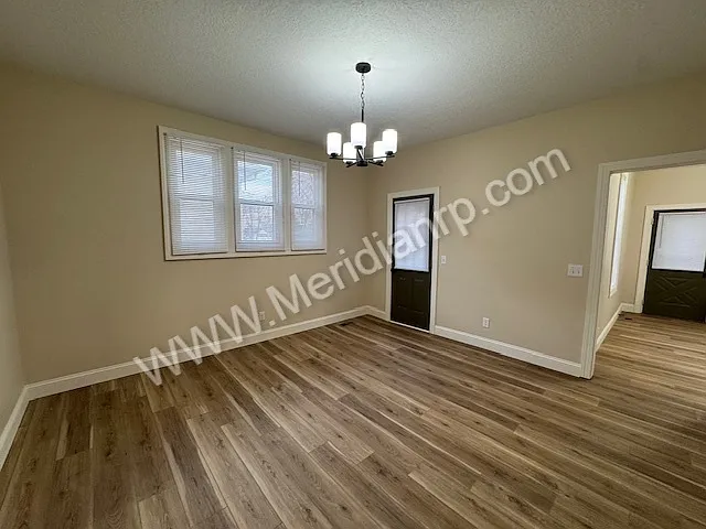 739 W 4th St — Photo 6