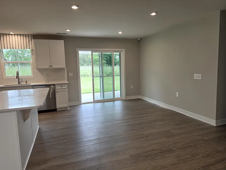 4002 Chessgrove Way — Photo 8