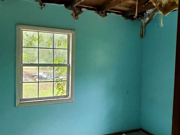 5th image of 5048 Tillie Ln