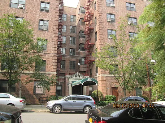 Sold by Vivian Oleen, LREB | media 13