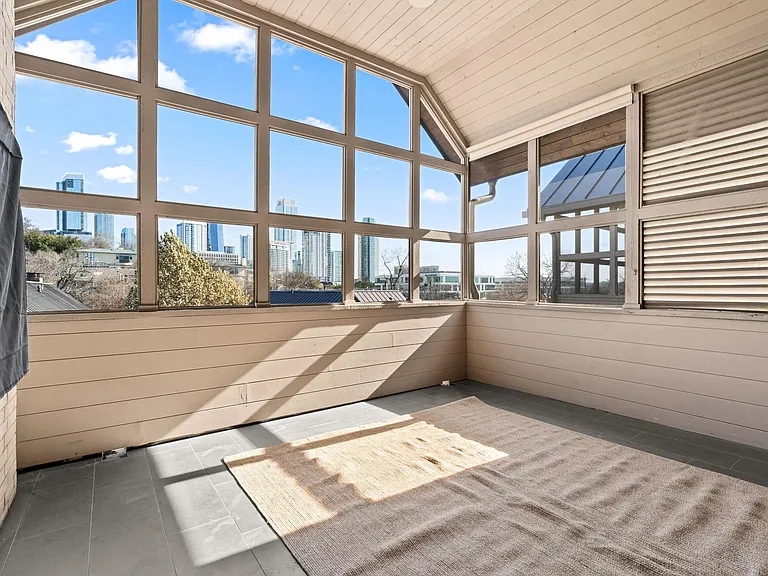 615 Harthan St — Photo 22