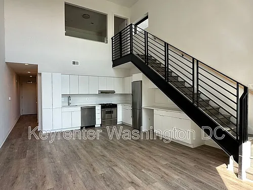 1460 Belmont St NW #204 Photo 1