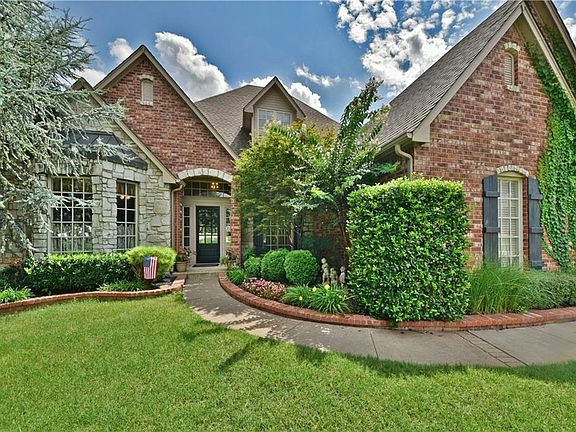2nd image of 1304 Twin Grove Cts
