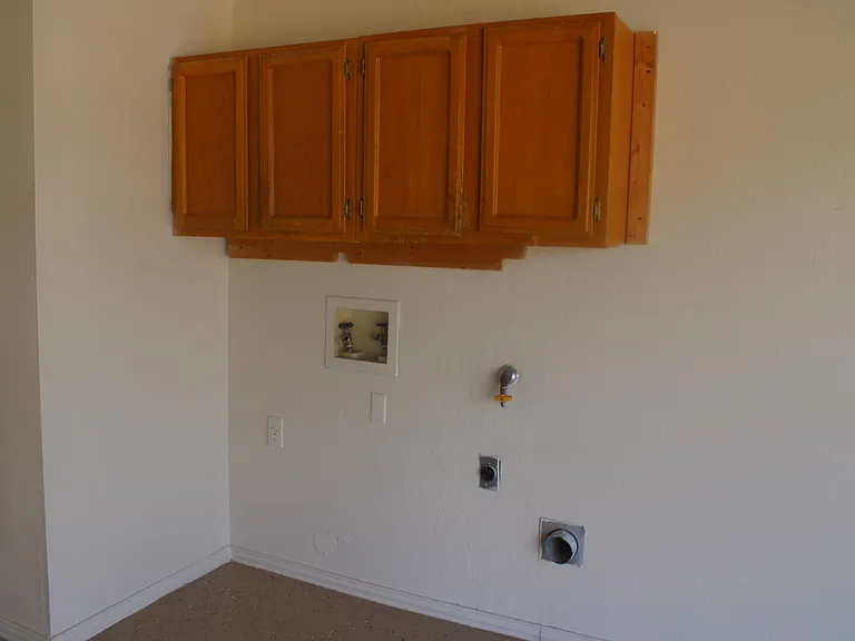 10936 Whitehall Dr — Photo 25
