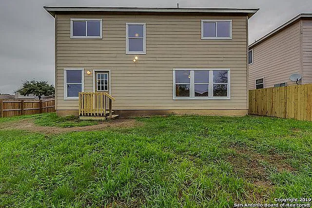 222 Hallie Cv — Photo 17