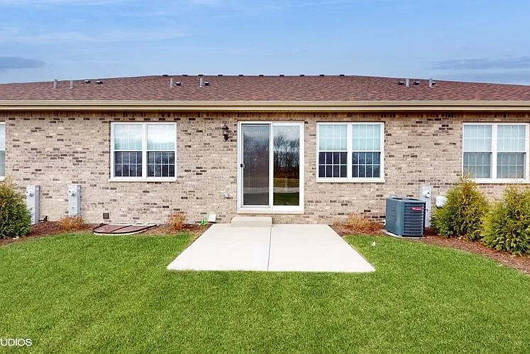 68 Olympus Dr — Photo 13
