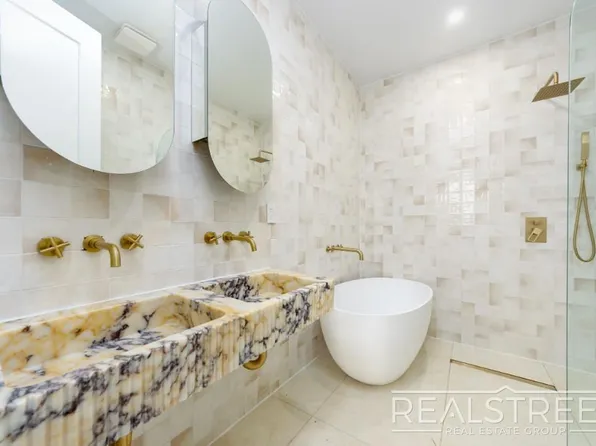 33 Pilling Street image 10 of 14