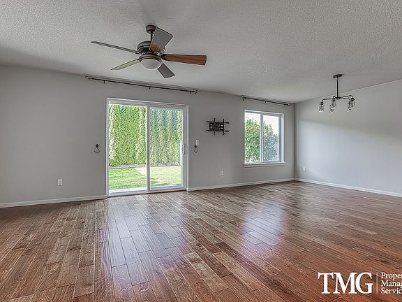 5th image of 7315 NE 62nd St