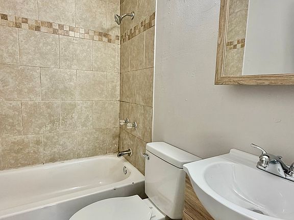 4th image of 1624 N 15th A St