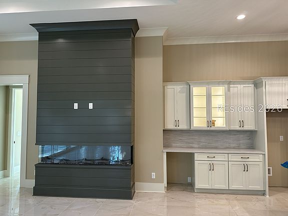 4th image of 23 E Summerton Dr