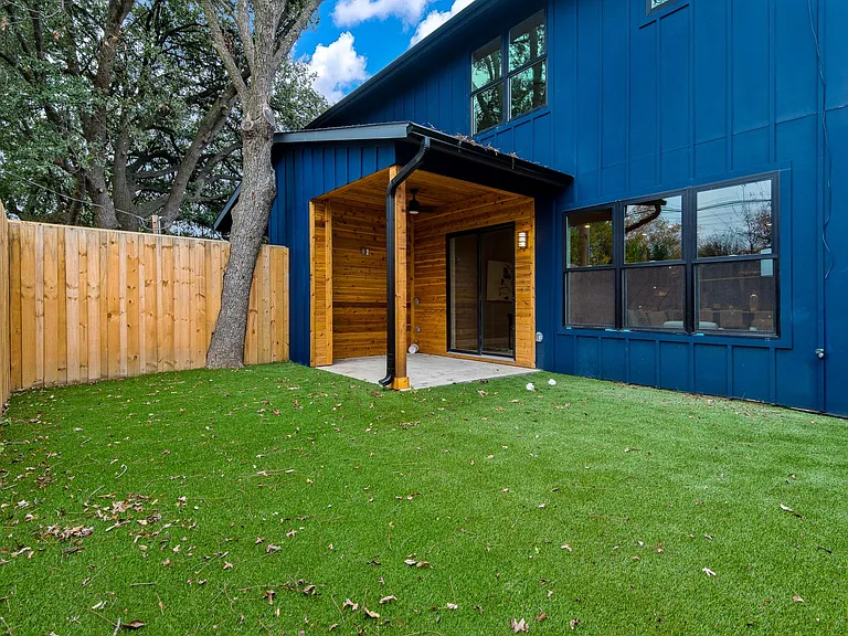 6249 Saint Moritz Ave — Photo 38