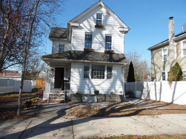 239 Chicago Ave, Egg Harbor City, NJ 08215