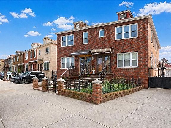 2nd image of 2016 Bay Ridge Pkwy