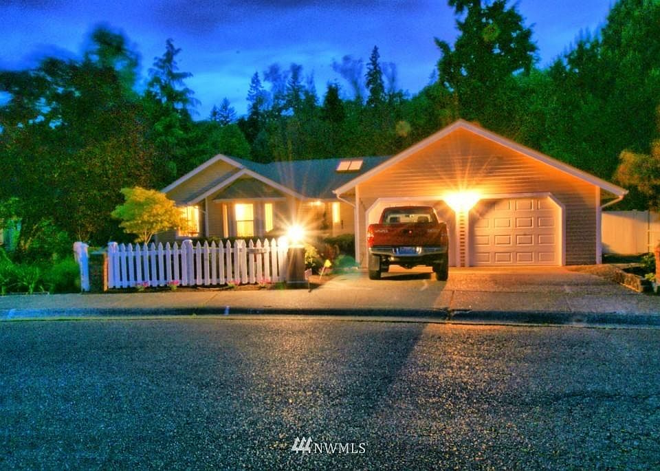 1st image of 1835 178th Ave NE