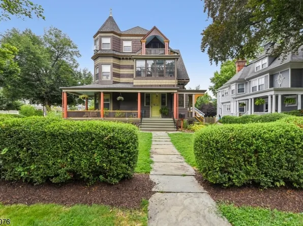90 Midland Ave APT 4, Montclair, NJ 07042