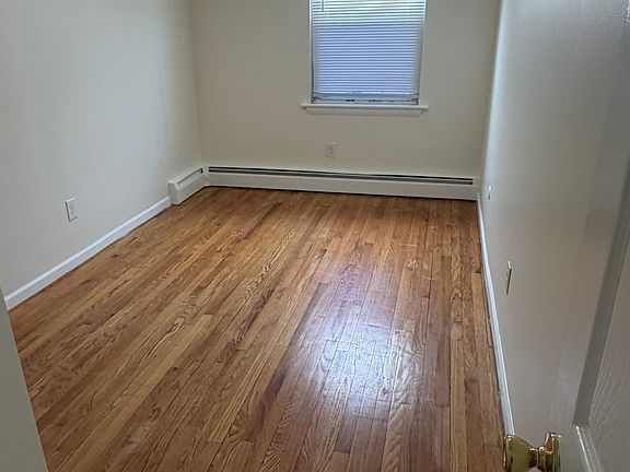 5th image of 137 70th St APT 1A