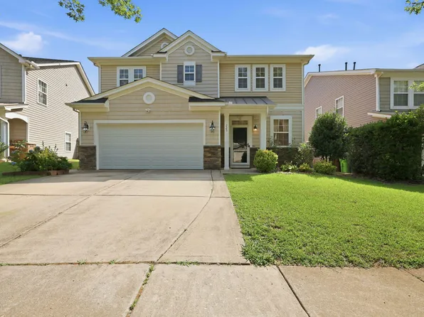 225 Amacord Way, Holly Springs, NC 27540