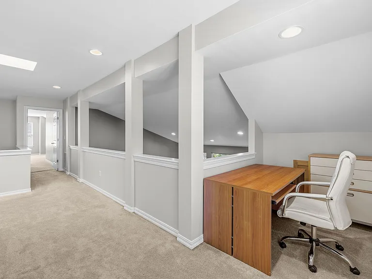 8829 NE 178th St — Photo 30