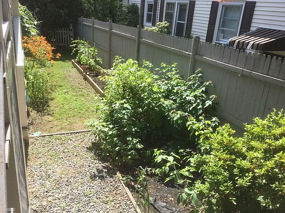 landlord_unit_photo_65372493_9
