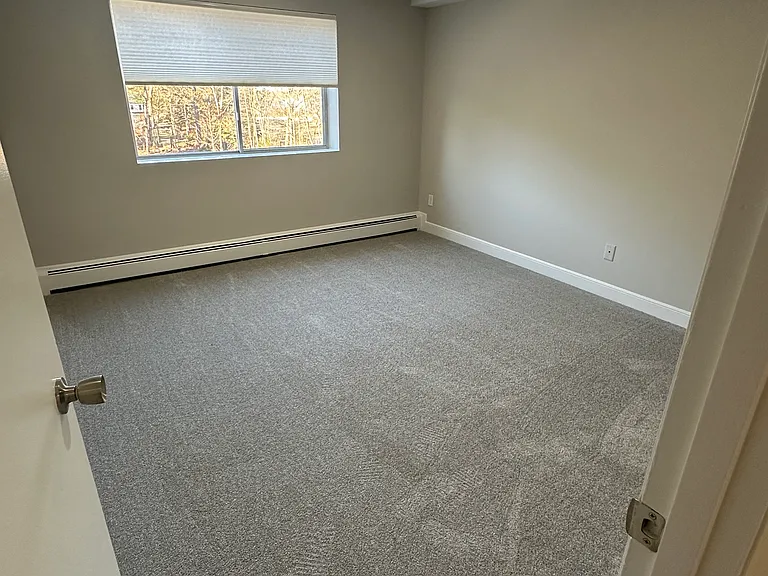 1 Stonehill Dr #5 — Photo 6