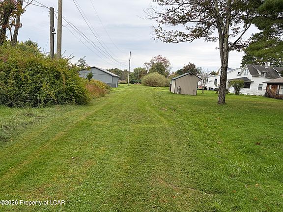 3rd image of 31 Sunnyside Dr