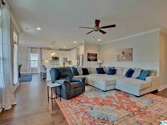 5th image of 7535 Hadleigh Crest Dr SE