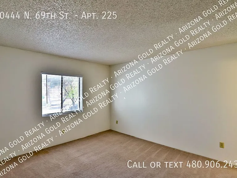 10444 N 69th St #225 — Photo 6