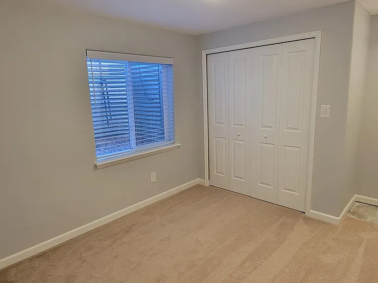 1427 N Challenger Dr — Photo 19