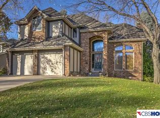 16318 Westfield Cir, Omaha, NE 68130