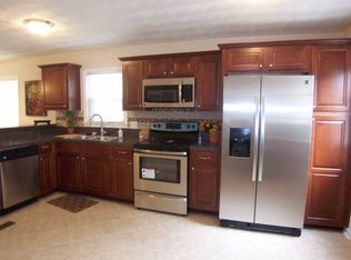 530 Hyde Park Rd, Norfolk, VA 23503