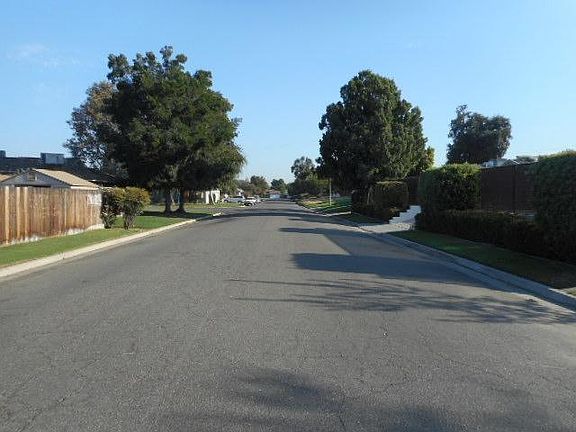 1212 Kelly St Bakersfield CA
