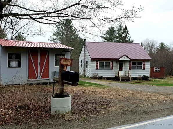 31 Harmony Rd, Wellington, ME 04942