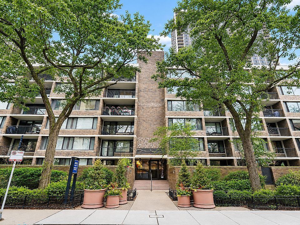 1st image of 1555 N Sandburg Ter APT 201
