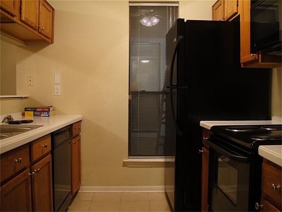 2nd image of 3500 Tangle Brush Dr APT 129