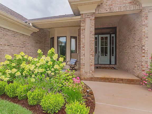 3rd image of 299 Minges Hills Dr