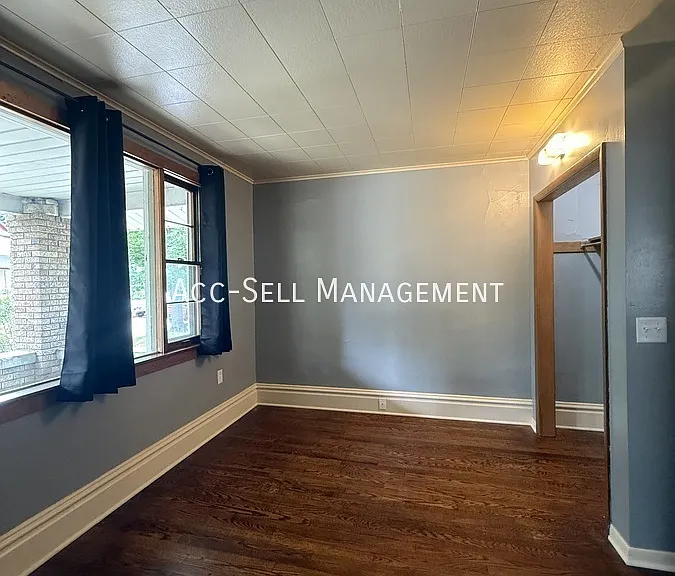 747 7th St NW — Photo 3