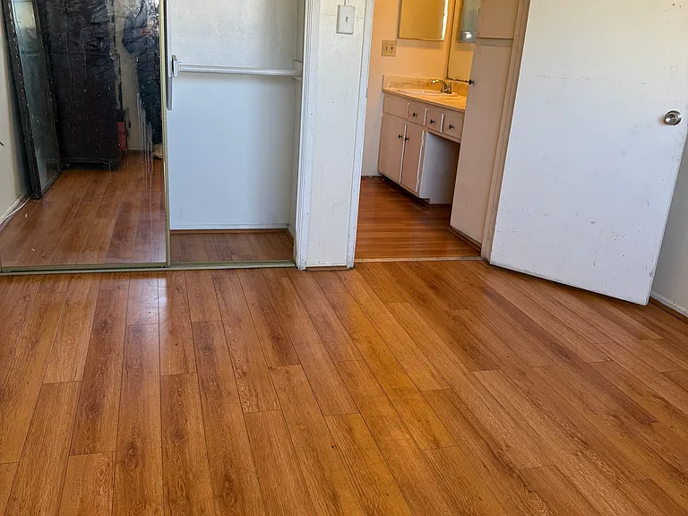 1025 N Mariposa Ave #2 — Photo 7