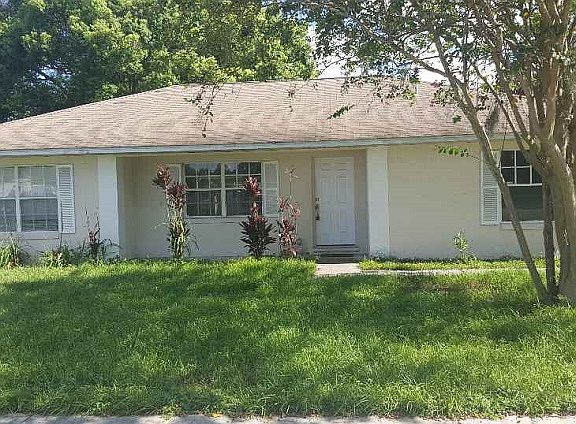 2nd image of 1307 Crum St