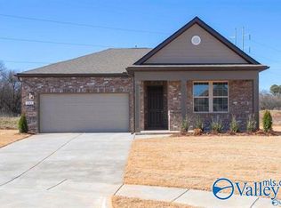 103 Cavern Ct, Huntsville, AL 35811