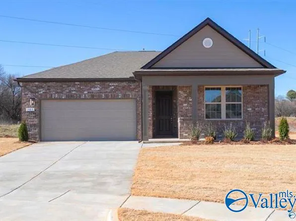 103 Cavern Ct, Huntsville, AL 35811