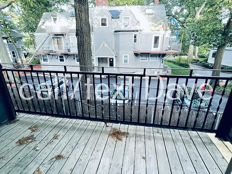 123 Sutherland Rd #1 — Photo 14