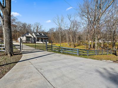 1890 Lakehill Cir, Lewisburg, TN, 37091