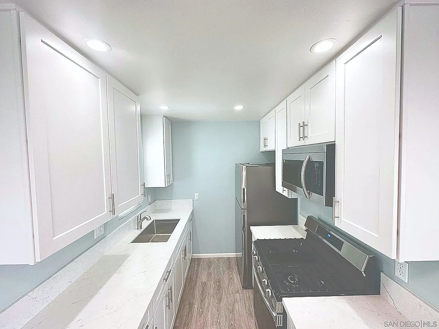 4842 Santa Cruz Ave — Photo 4