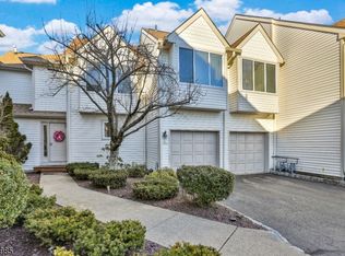 4 Madison Ct, Montville, NJ